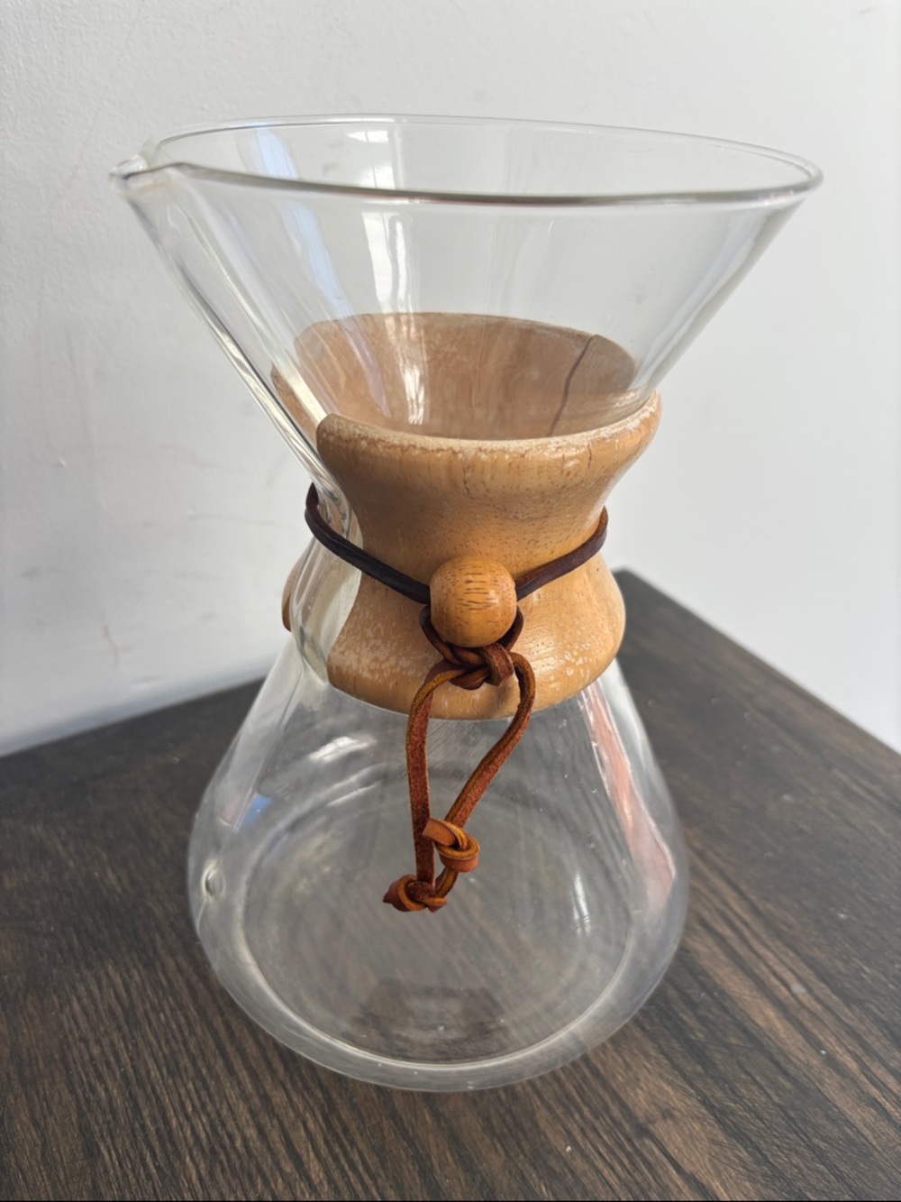 Vintage Chemex coffee maker, 9” tall, 5.25”wide at top, 8 cups, 40 ounces
